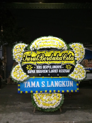 Papan Bunga Duka di Ngenang